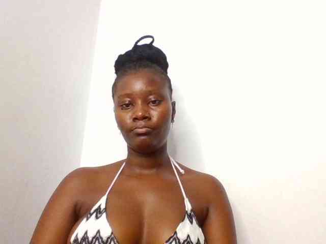 Wetpussieyy webcam