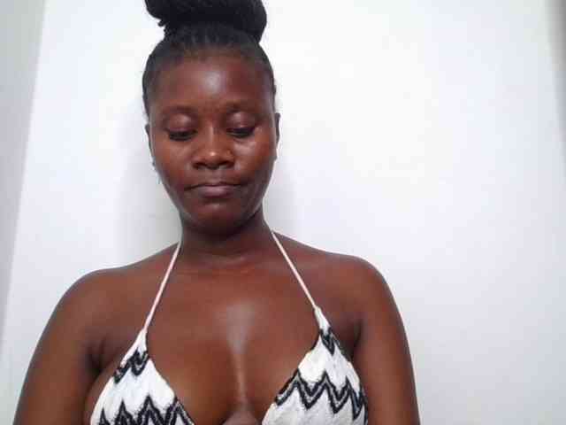 Wetpussieyy webcam