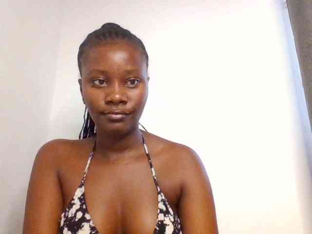 Wetpussieyy webcam
