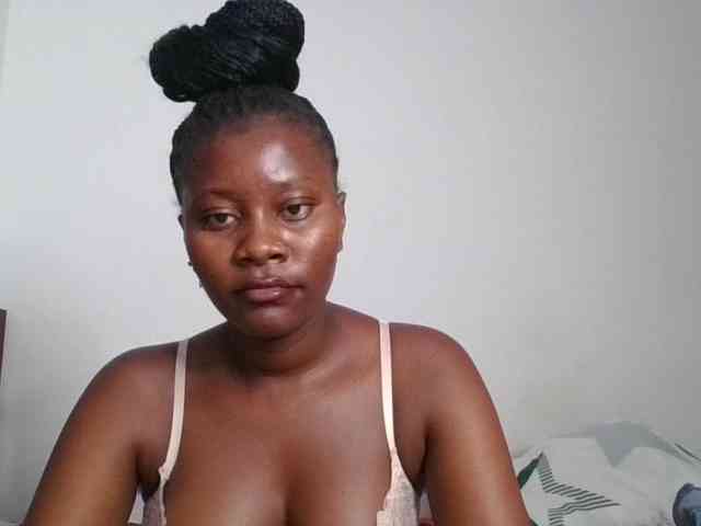 Wetpussieyy webcam