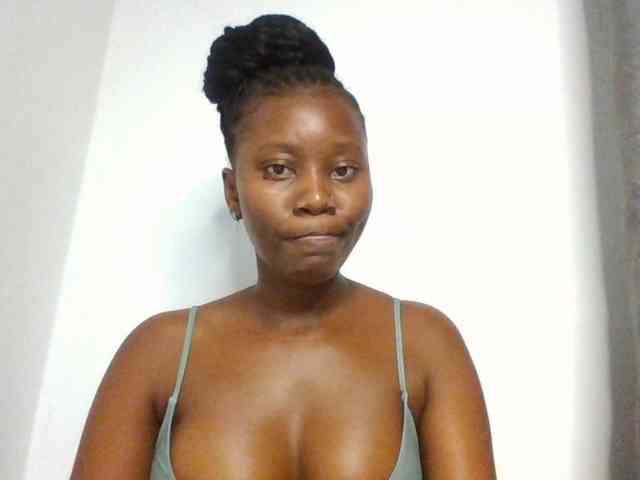 Wetpussieyy webcam