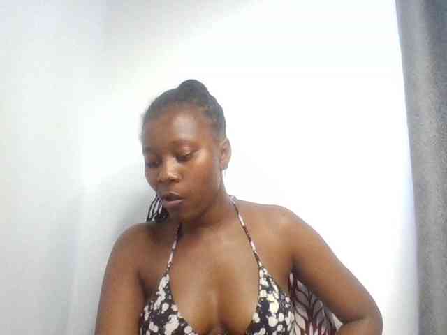 Wetpussieyy webcam