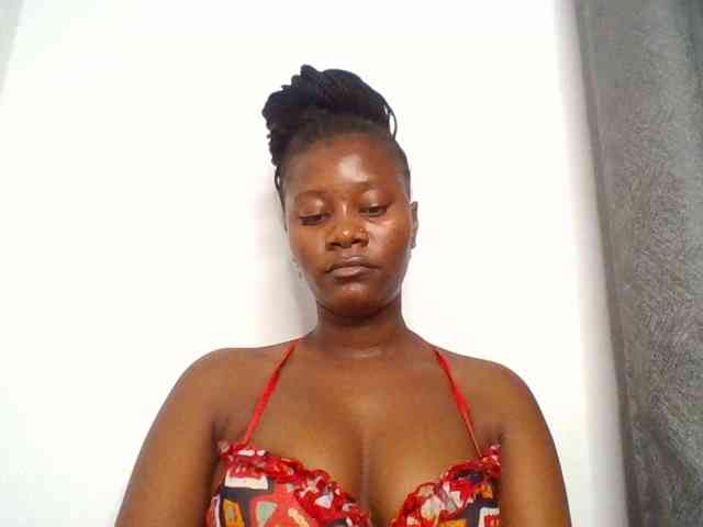 Wetpussieyy webcam