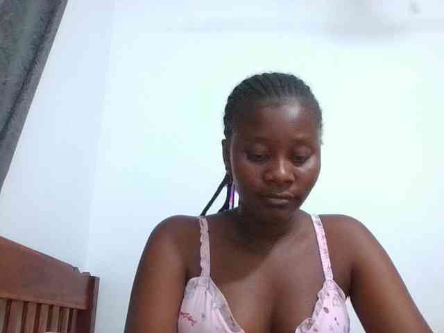 Wetpussieyy webcam