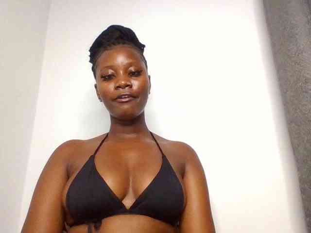 Wetpussieyy webcam