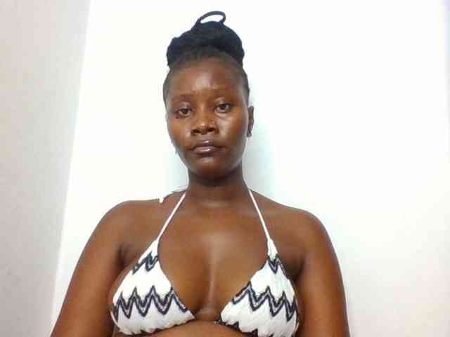 Wetpussieyy webcam