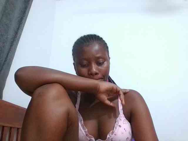 Wetpussieyy webcam