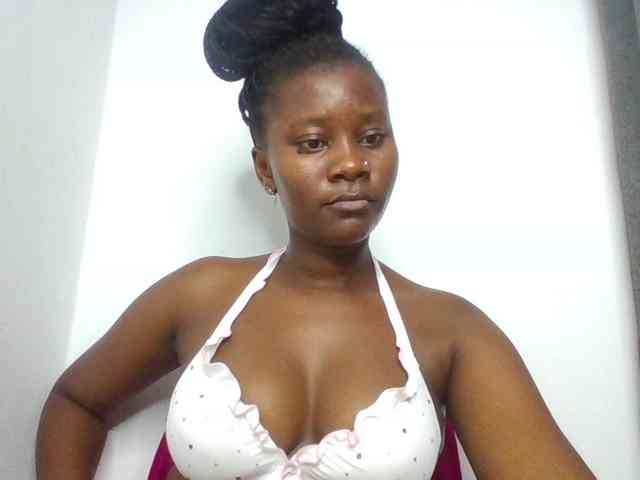 Wetpussieyy webcam