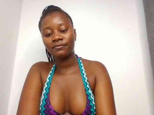 Wetpussieyy webcam