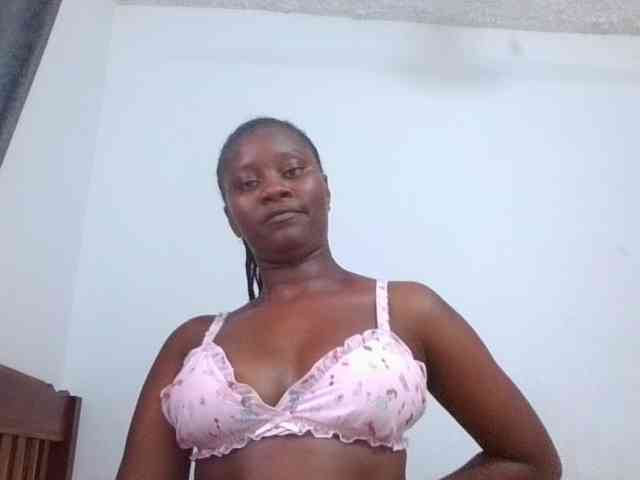 Wetpussieyy webcam