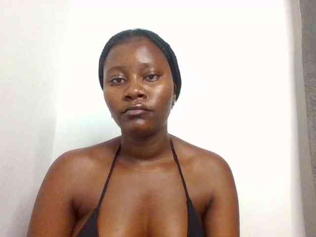 Wetpussieyy webcam