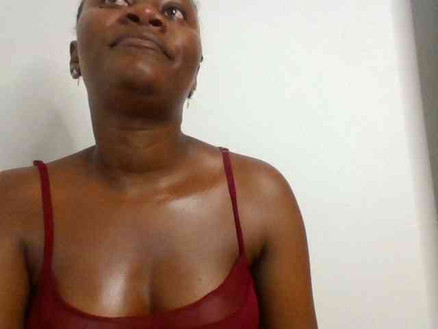 Wetpussieyy webcam