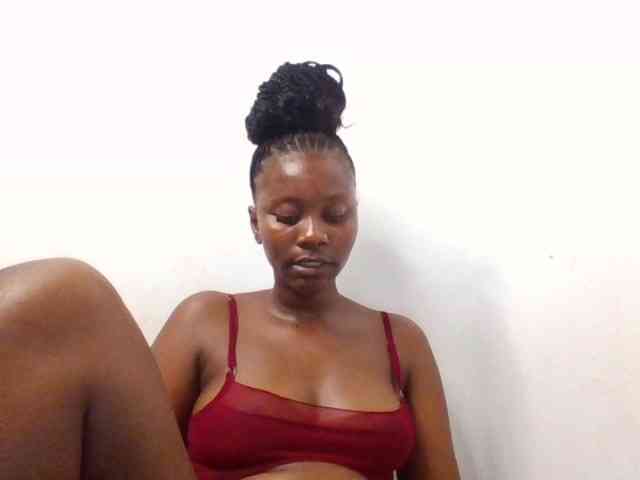 Wetpussieyy webcam