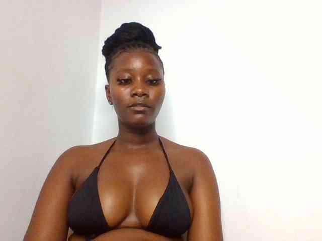 Wetpussieyy webcam