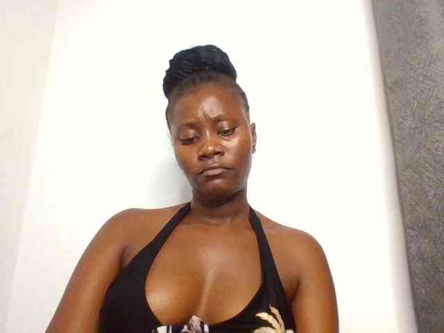 Wetpussieyy webcam