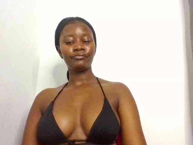 Wetpussieyy webcam