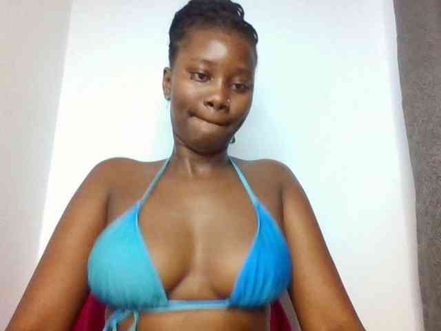 Wetpussieyy webcam