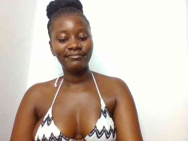 Wetpussieyy webcam
