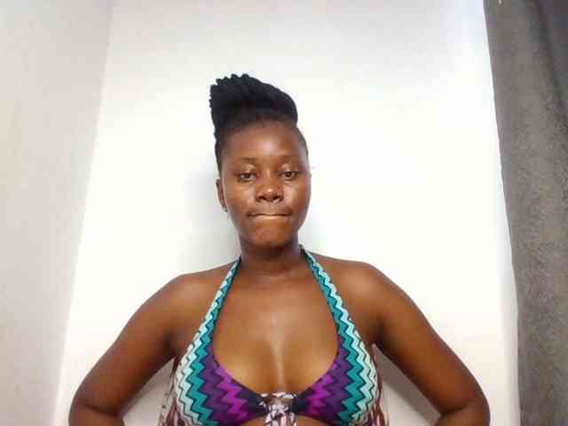 Wetpussieyy webcam