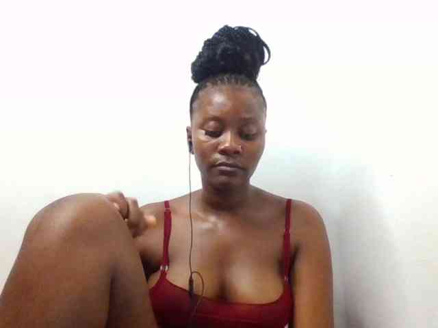 Wetpussieyy webcam