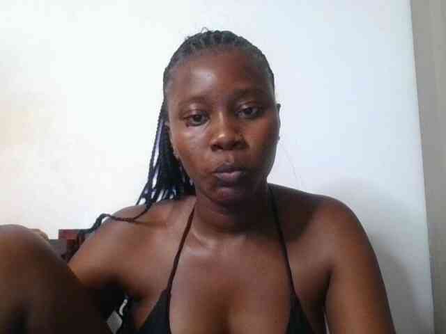 Wetpussieyy webcam