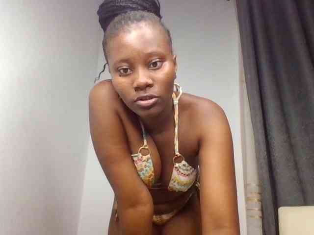 Wetpussieyy webcam