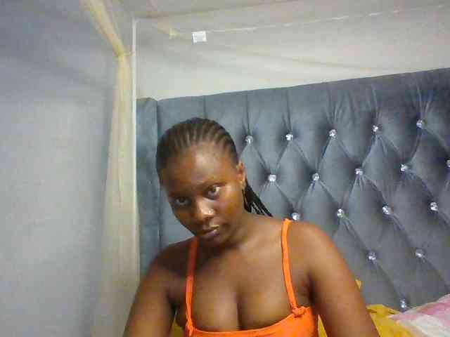 Wetpussieyy webcam
