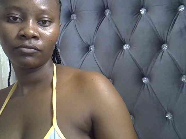 Wetpussieyy webcam