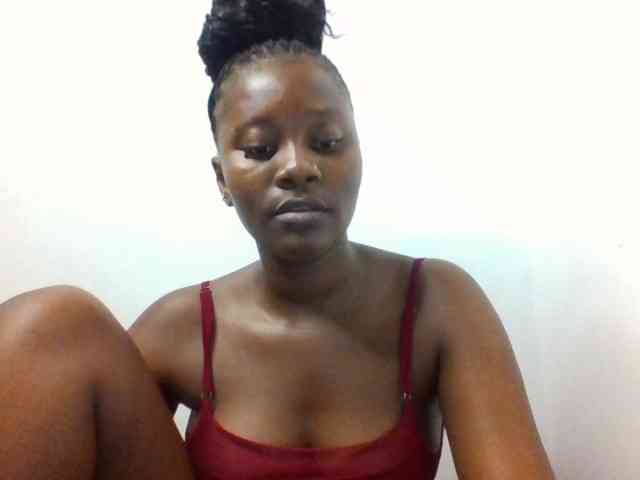 Wetpussieyy webcam