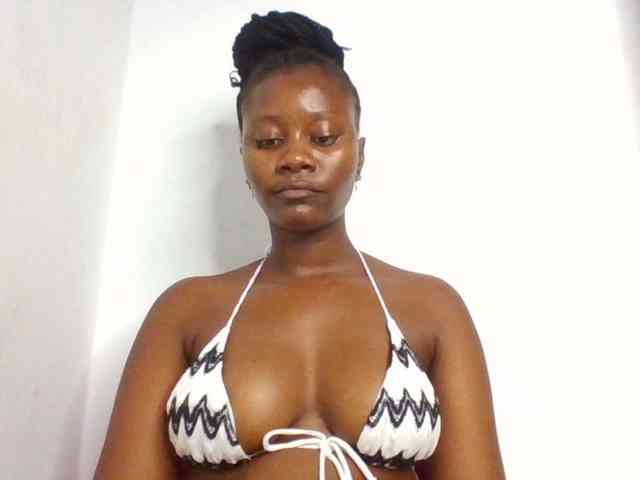 Wetpussieyy webcam