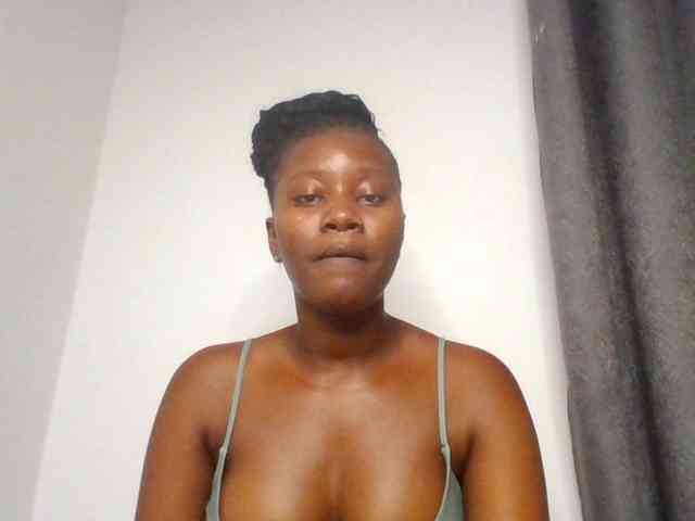 Wetpussieyy webcam