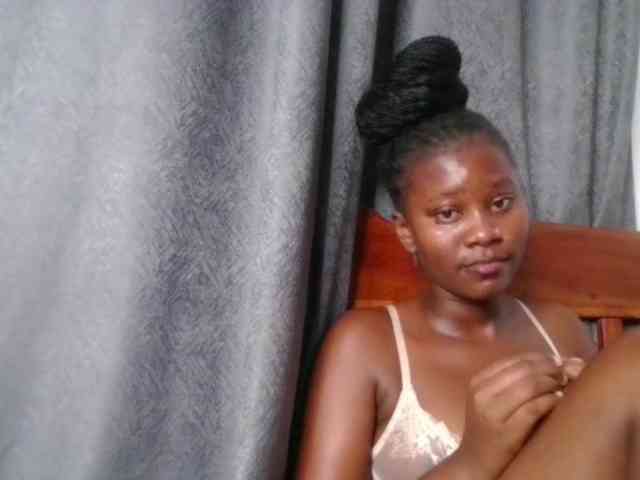Wetpussieyy webcam