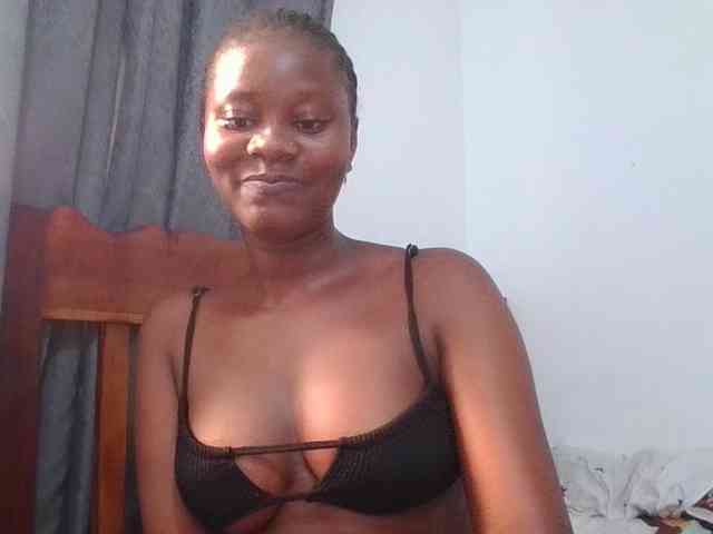 Wetpussieyy webcam