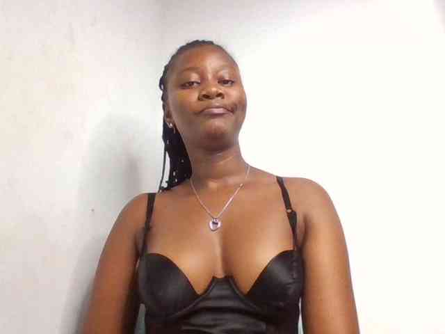 Wetpussieyy webcam