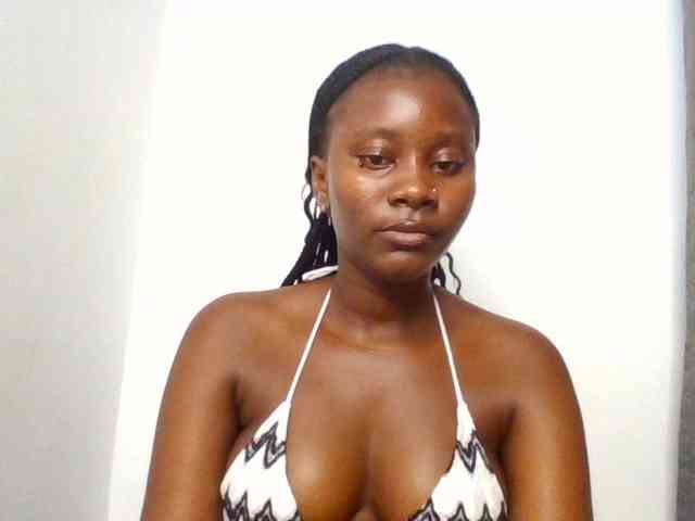 Wetpussieyy webcam