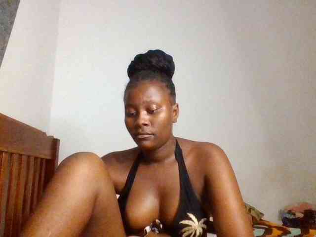 Wetpussieyy webcam