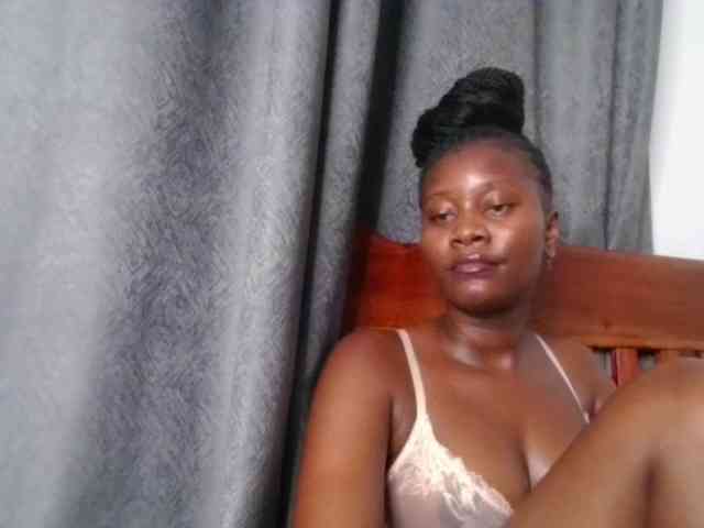 Wetpussieyy webcam