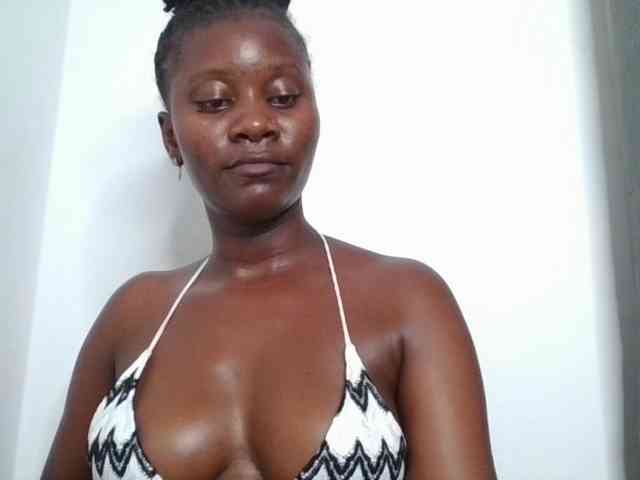 Wetpussieyy webcam
