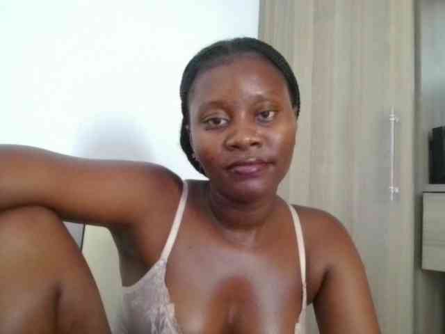 Wetpussieyy webcam