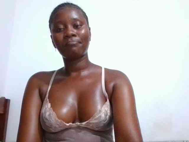 Wetpussieyy webcam