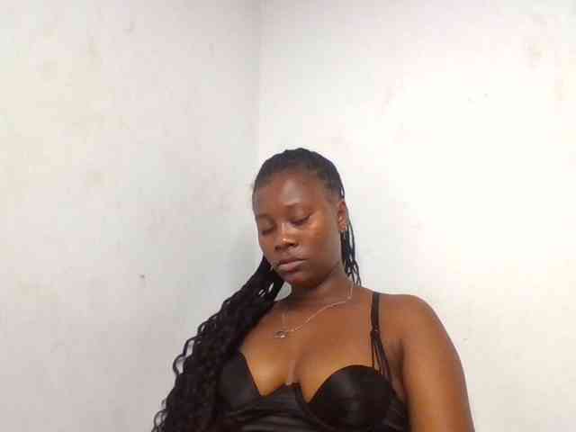 Wetpussieyy webcam