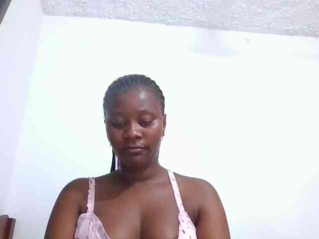 Wetpussieyy webcam