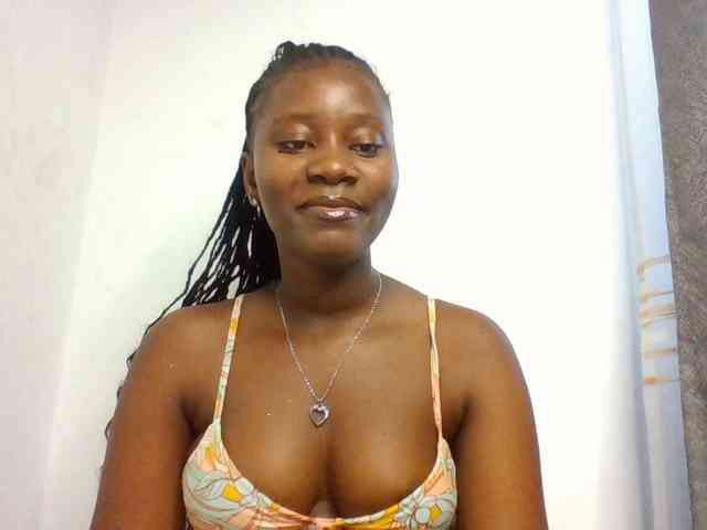 Wetpussieyy webcam