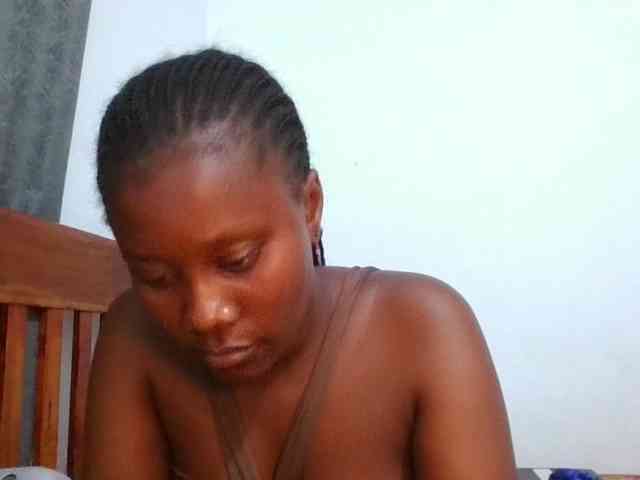Wetpussieyy webcam