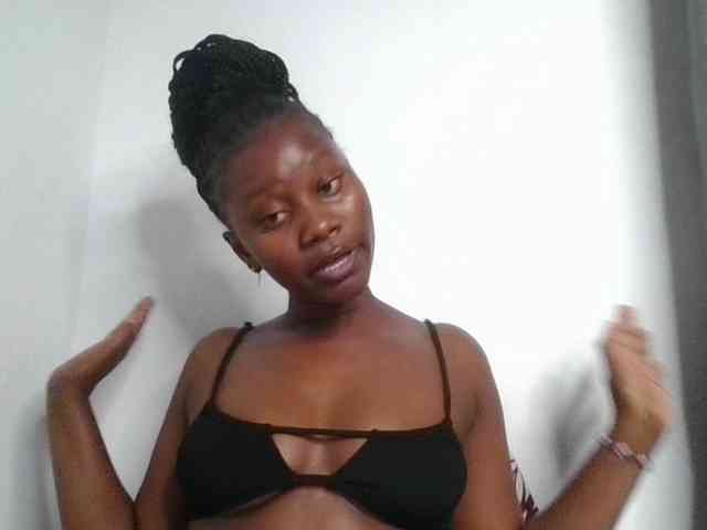 Wetpussieyy webcam