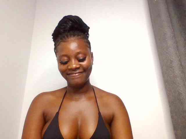 Wetpussieyy webcam