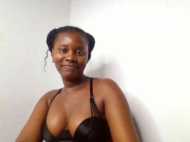 Wetpussieyy webcam