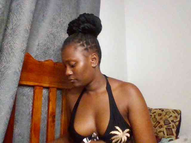 Wetpussieyy webcam