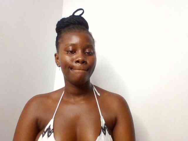 Wetpussieyy webcam