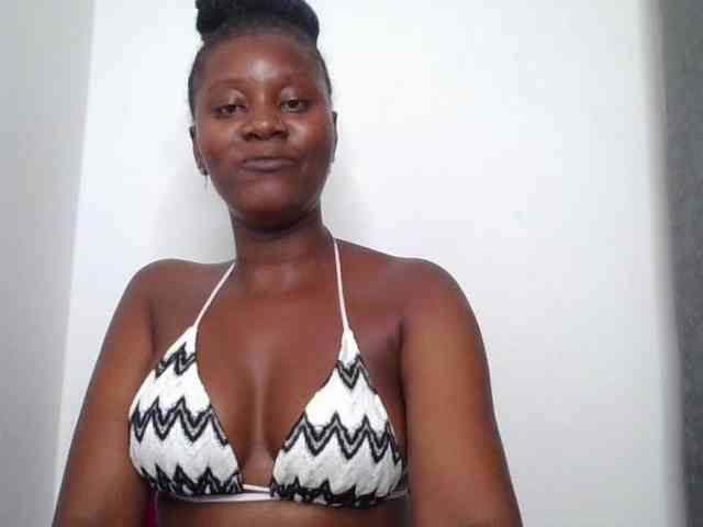 Wetpussieyy webcam